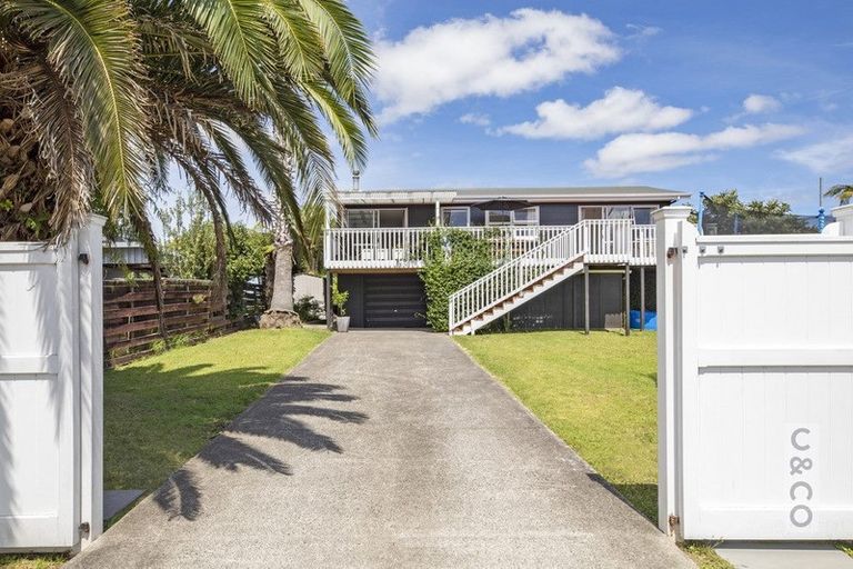 Photo of property in 28 Queen Street, Riverhead, 0820