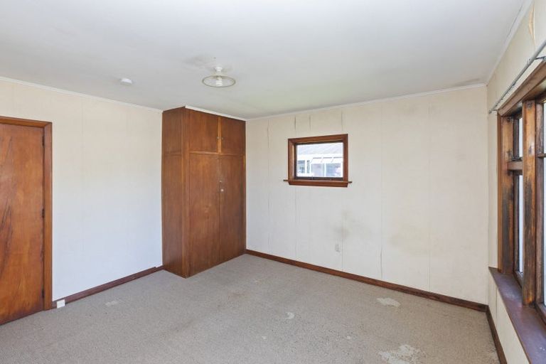 Photo of property in 12 Aorangi Road, Bryndwr, Christchurch, 8053