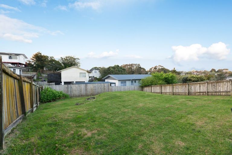 Photo of property in 12 Helena Street, Massey, Auckland, 0614