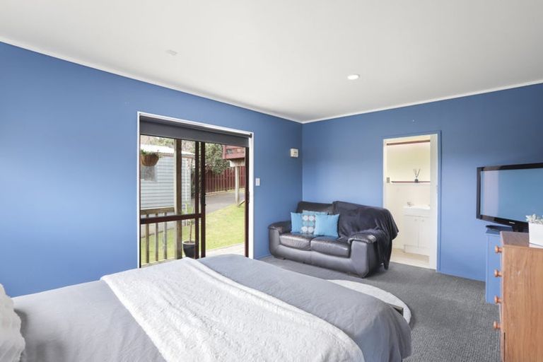 Photo of property in 61 Forest Hill Road, Henderson, Auckland, 0612