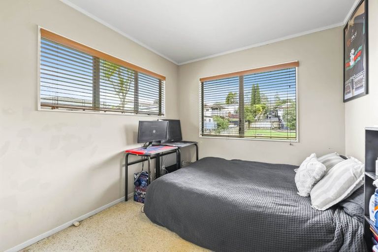 Photo of property in 22a Alidade Place, Massey, Auckland, 0614