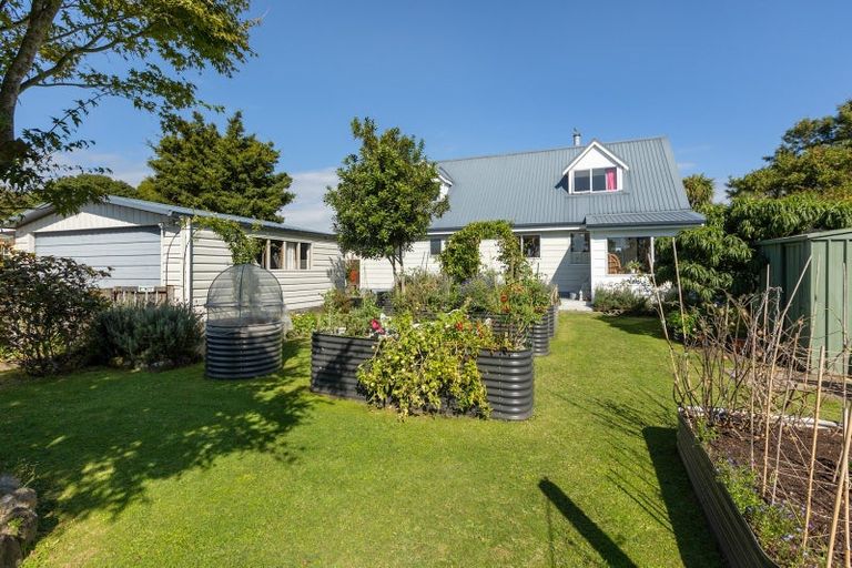 Photo of property in 14 Cumming Street, Okato, 4335