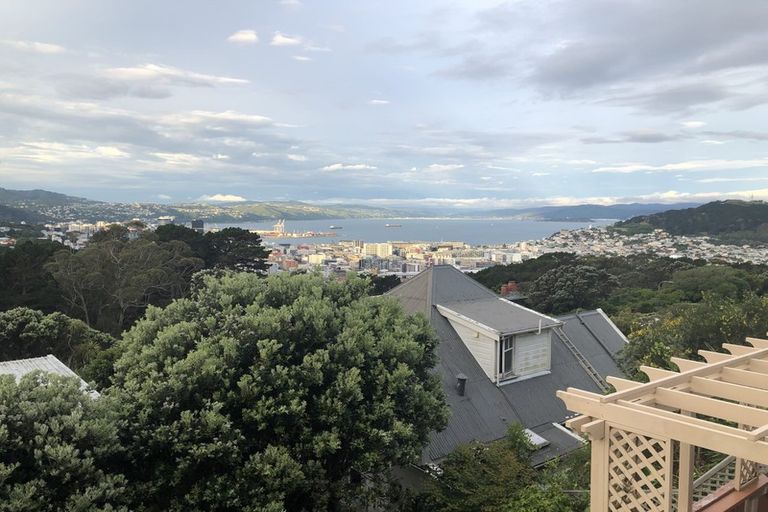 Photo of property in 5 Jefferson Street, Brooklyn, Wellington, 6021