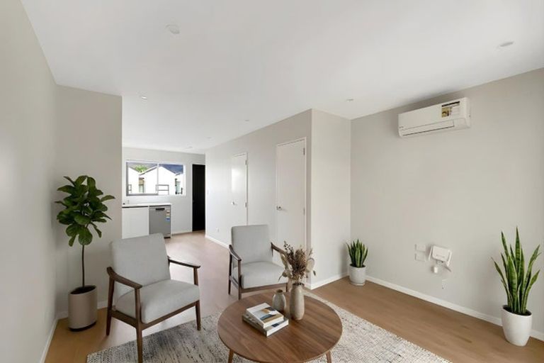 Photo of property in 27 Tukari Lane, Mangere Bridge, Auckland, 2022