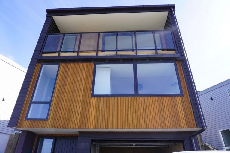 Photo of property in 16 Silvereye Way, Johnsonville, 6037