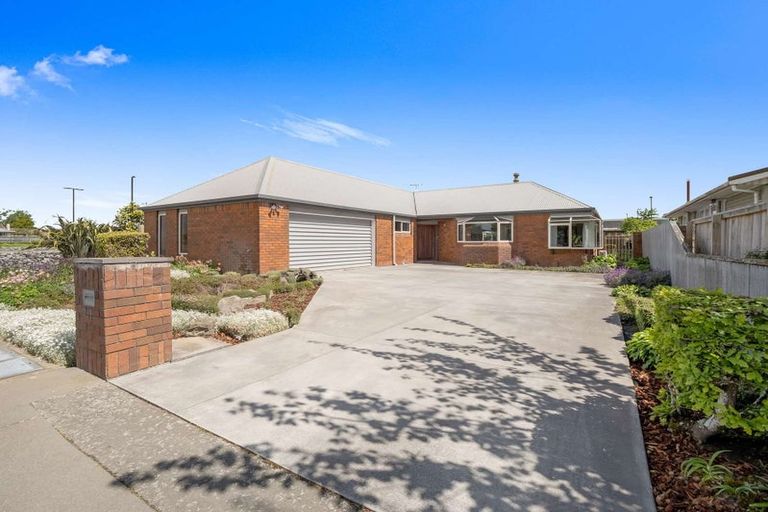 Photo of property in 761 Main North Road, Belfast, Christchurch, 8051