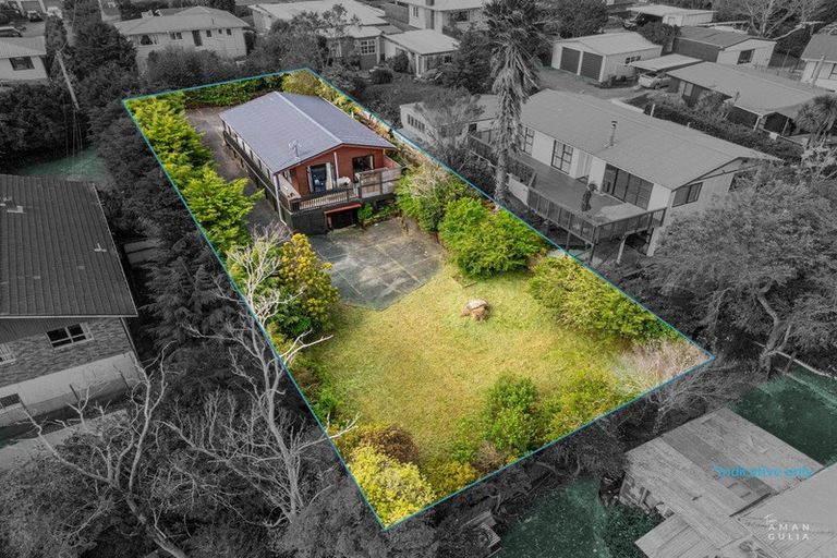 Photo of property in 2/40 Savoy Road, Glen Eden, Auckland, 0602