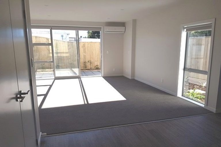 Photo of property in 32u1 Dr Taylor Terrace, Johnsonville, Wellington, 6037