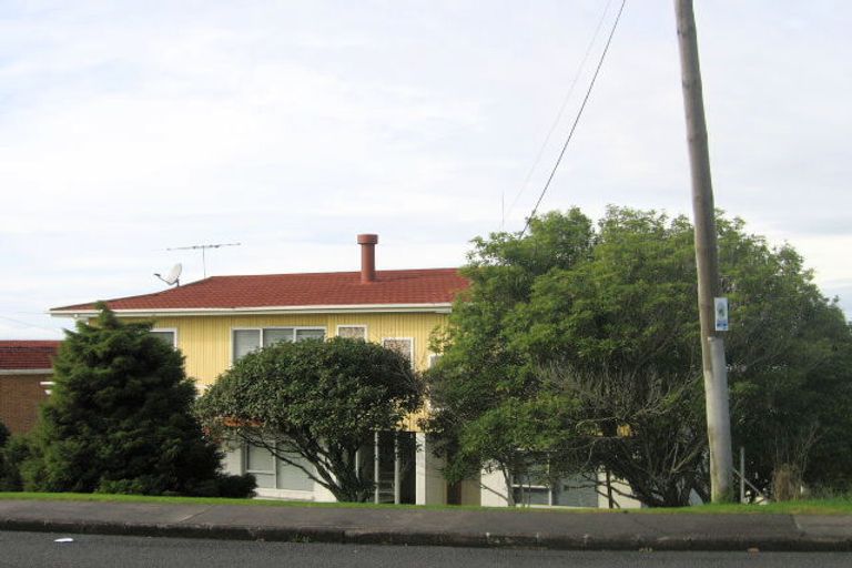 Photo of property in 112 Lincoln Park Avenue, Massey, Auckland, 0614