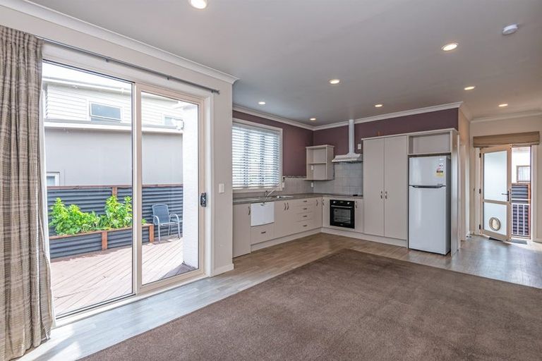 Photo of property in 31 Puriri Terrace, Roslyn, Palmerston North, 4414