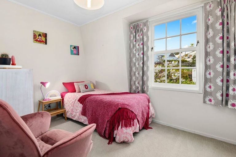 Photo of property in 53 Cambrian Street, Churton Park, Wellington, 6037