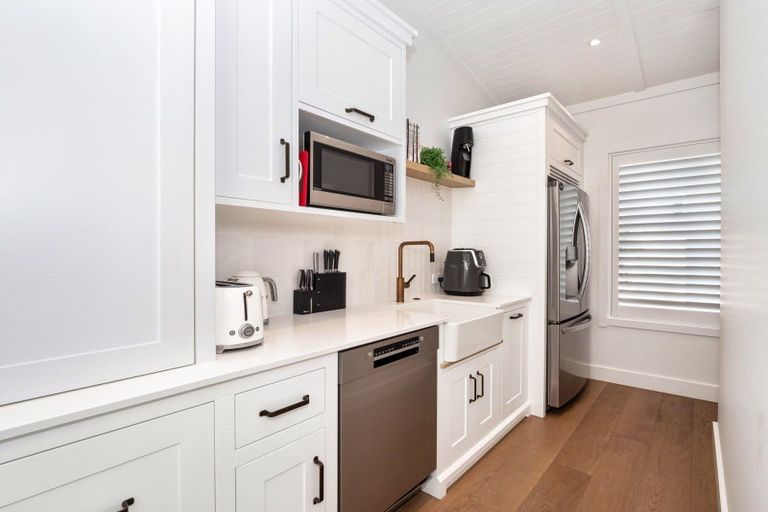 Photo of property in 10 Oceania Sands Way, Papamoa Beach, Papamoa, 3118