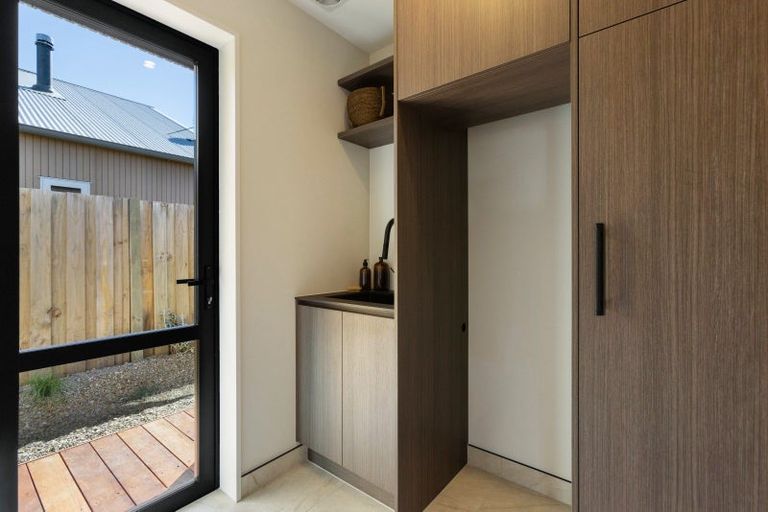 Photo of property in 1/61 Eely Point Road, Wanaka, 9305