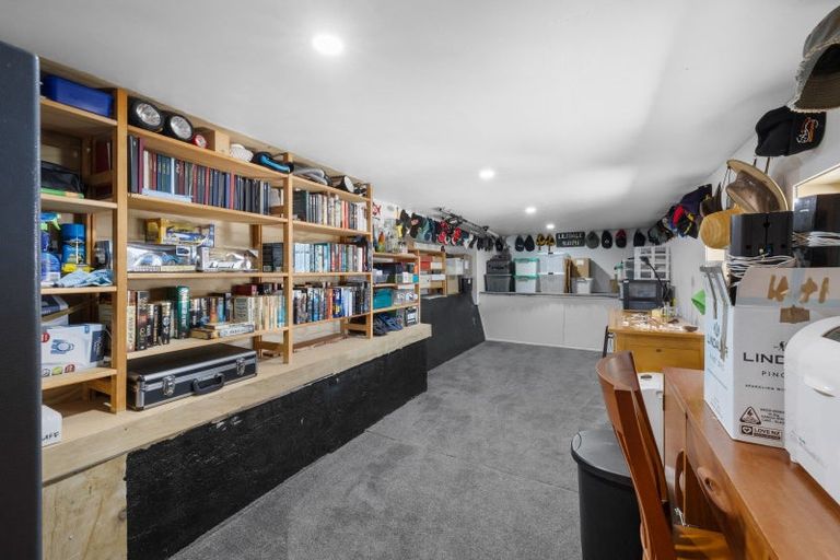 Photo of property in 890 Cove Road, Waipu, 0582