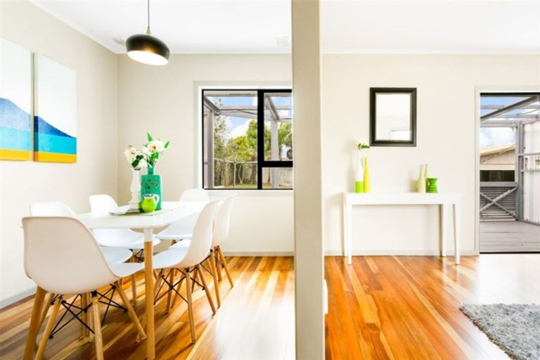 Photo of property in 14 Poto Street, Te Atatu South, Auckland, 0610