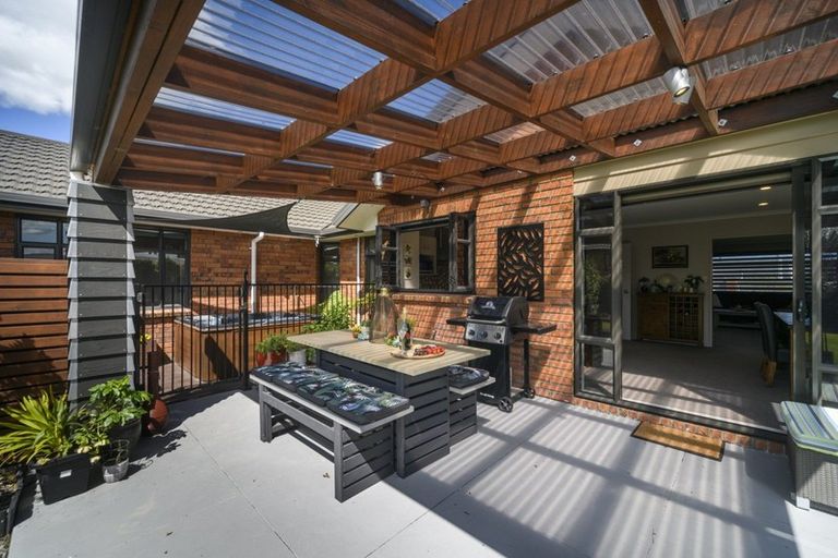 Photo of property in 78 Geneva Terrace, Kelvin Grove, Palmerston North, 4414