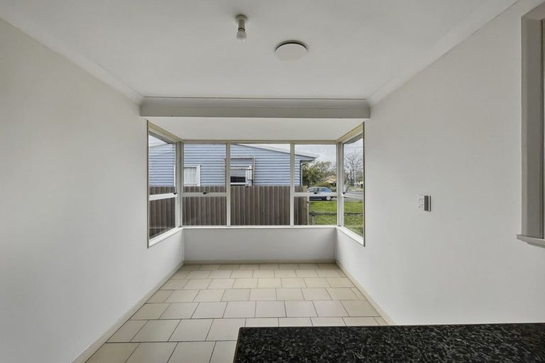 Photo of property in 2 Salford Place, Awapuni, Palmerston North, 4412