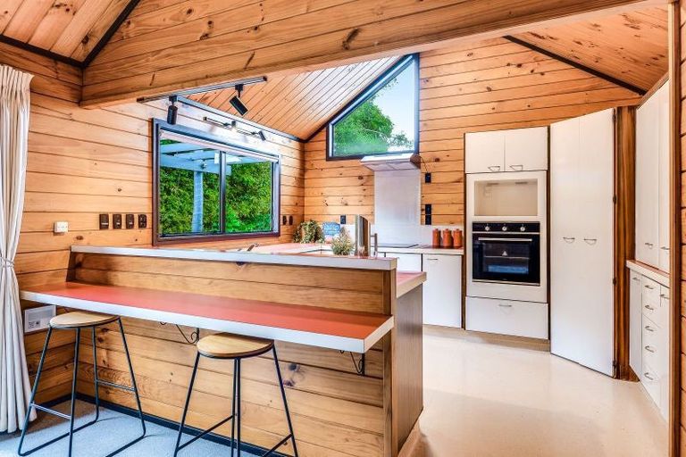 Photo of property in 136 Dinsdale Road, Dinsdale, Hamilton, 3204