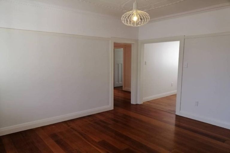 Photo of property in 1a Central Terrace, Alicetown, Lower Hutt, 5010