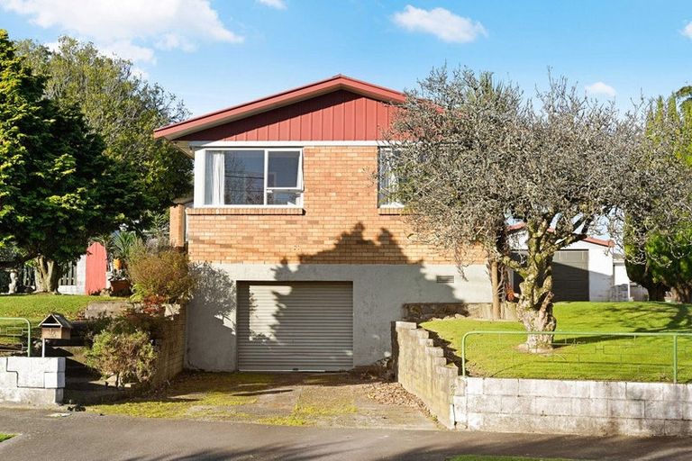 Photo of property in 14 Frederick Drive, Dinsdale, Hamilton, 3204