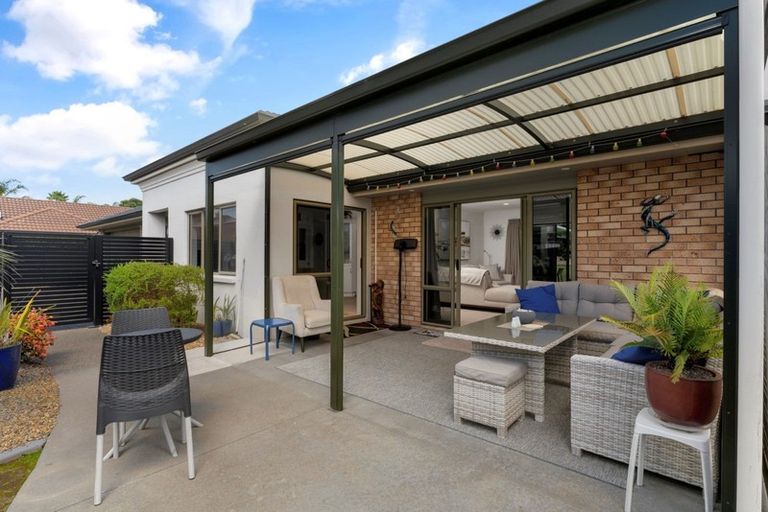 Photo of property in 30 Saint Heliers Place, Papamoa Beach, Papamoa, 3118