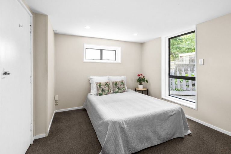 Photo of property in 31 Tauroa Road, Havelock North, 4130