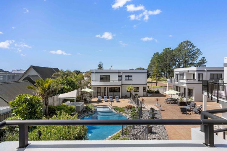 Photo of property in 6e The Dunes, Pauanui, Hikuai, 3579