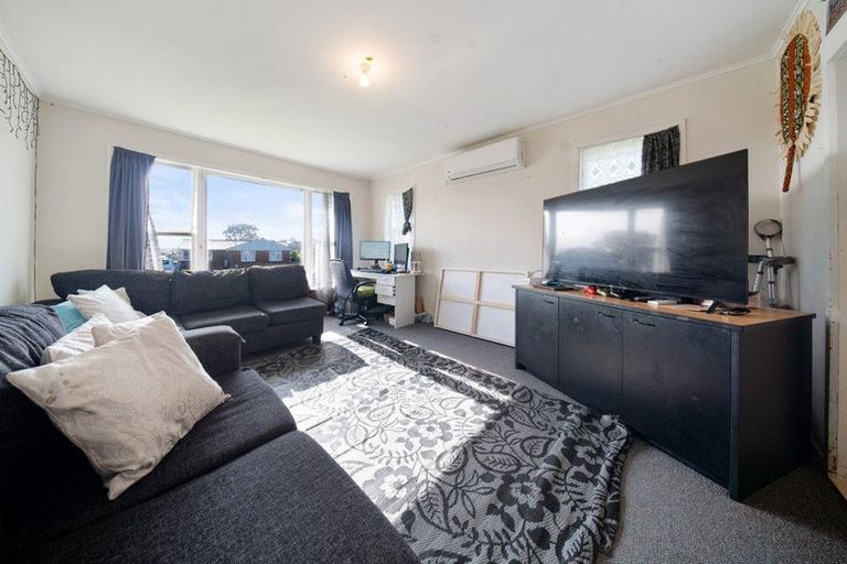 Photo of property in 22 Lyncroft Street, Mangere East, Auckland, 2024