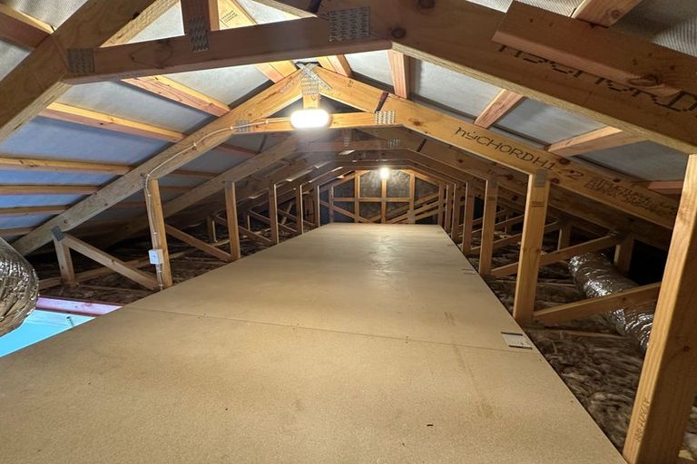 Photo of property in 37 Gillespie Street, Lake Hawea, 9382