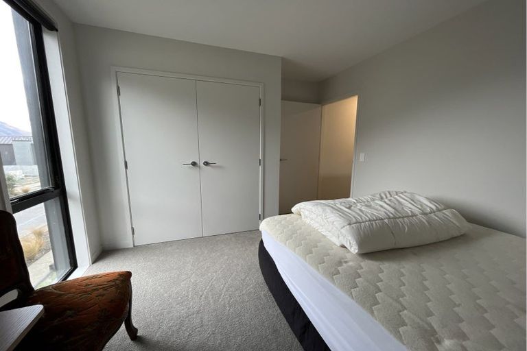 Photo of property in 21 Mulholland Drive, Jacks Point, 9371