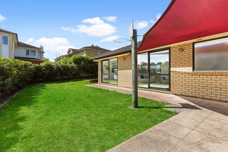Photo of property in 3 Ohau Court, Fairview Heights, Auckland, 0632