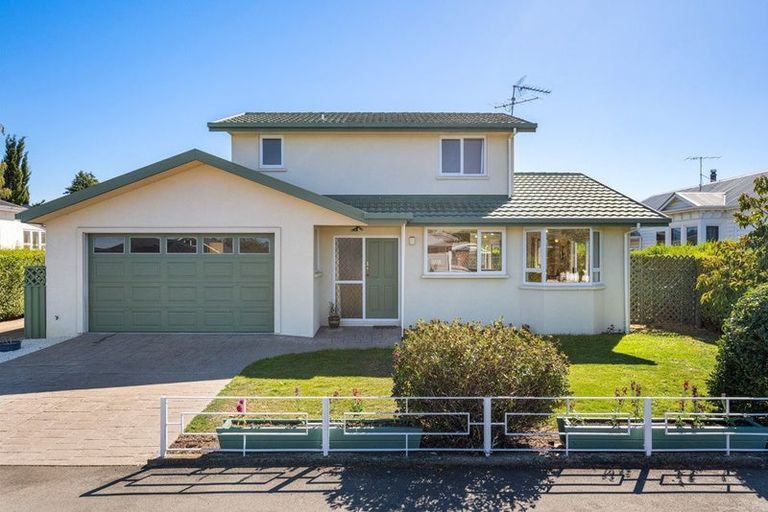 Photo of property in 104 Arthur Street, Blenheim, 7201