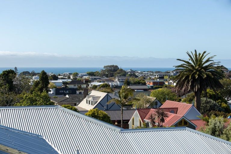 Photo of property in 8 Lismore Street, Strandon, New Plymouth, 4312
