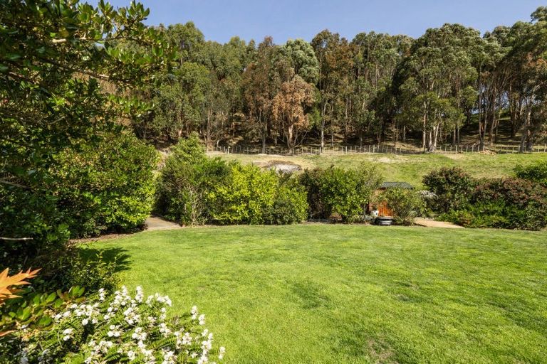 Photo of property in 64 Waipuka Road, Waimarama, Havelock North, 4294