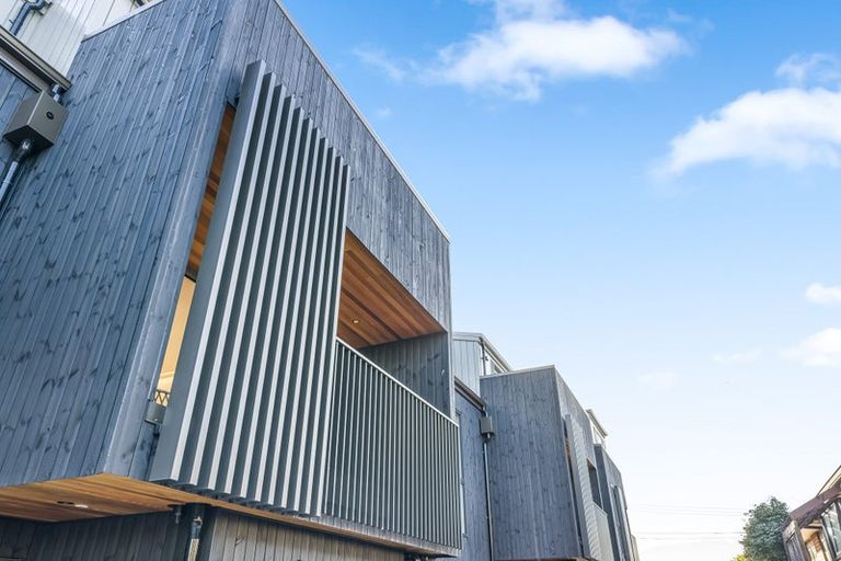 Photo of property in 12c Kowhai Road, Campbells Bay, Auckland, 0630