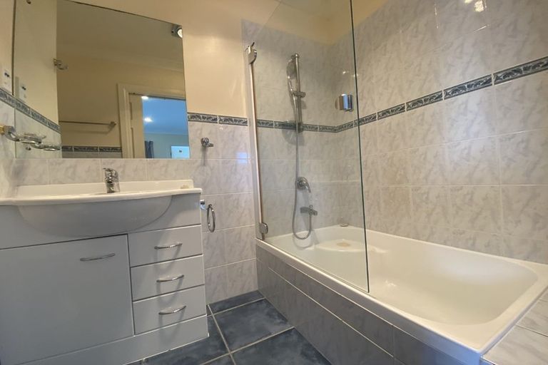 Photo of property in 1 Genesis Place, Flat Bush, Auckland, 2019