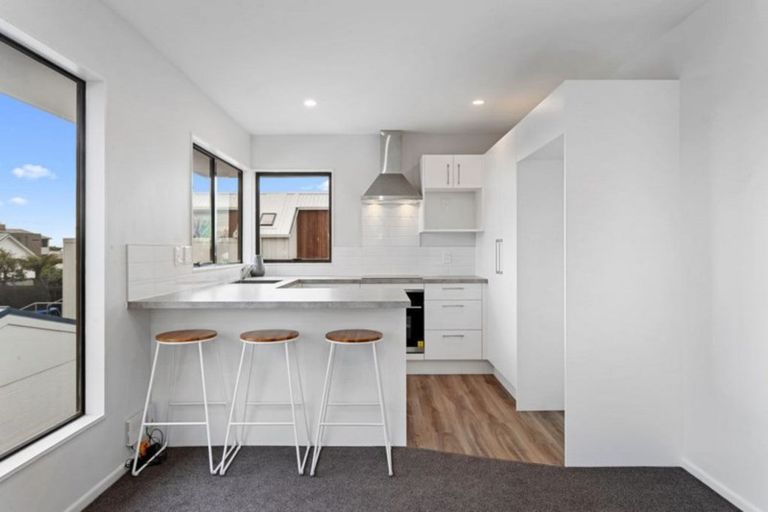 Photo of property in 91 Beachville Road, Redcliffs, Christchurch, 8081