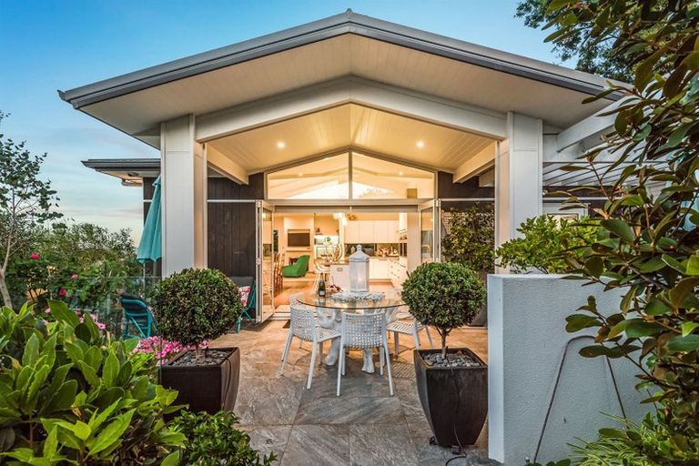 Photo of property in 43b Park Rise, Campbells Bay, Auckland, 0630