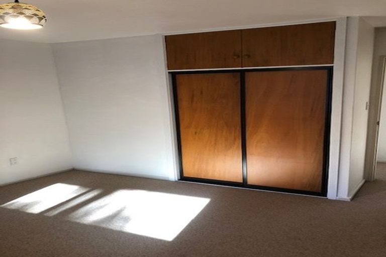 Photo of property in 22 Searells Road, Strowan, Christchurch, 8052