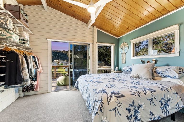 Photo of property in 54 Waiwera Road, Waiwera, Orewa, 0994