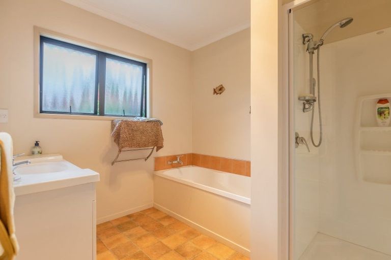 Photo of property in 2 Petersen Place, Waipukurau, 4200