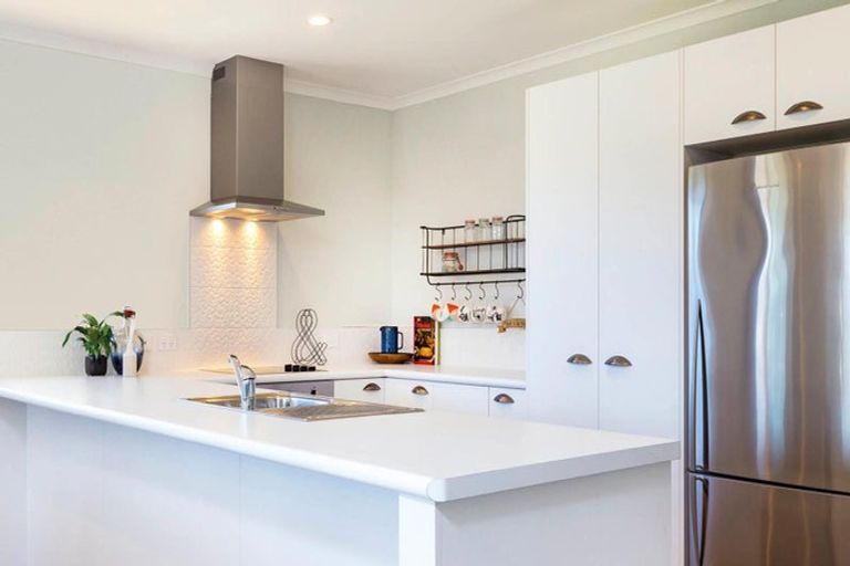 Photo of property in 76a Donovan Road, Paraparaumu Beach, Paraparaumu, 5032