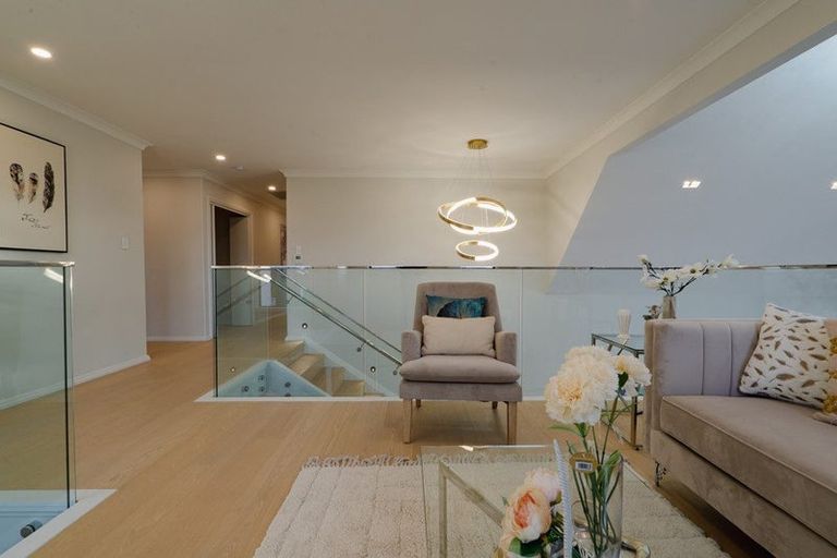 Photo of property in 28 Catalina Avenue, Rosehill, Papakura, 2113