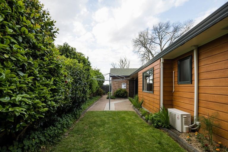 Photo of property in 24 Taylor Street, Cambridge, 3434