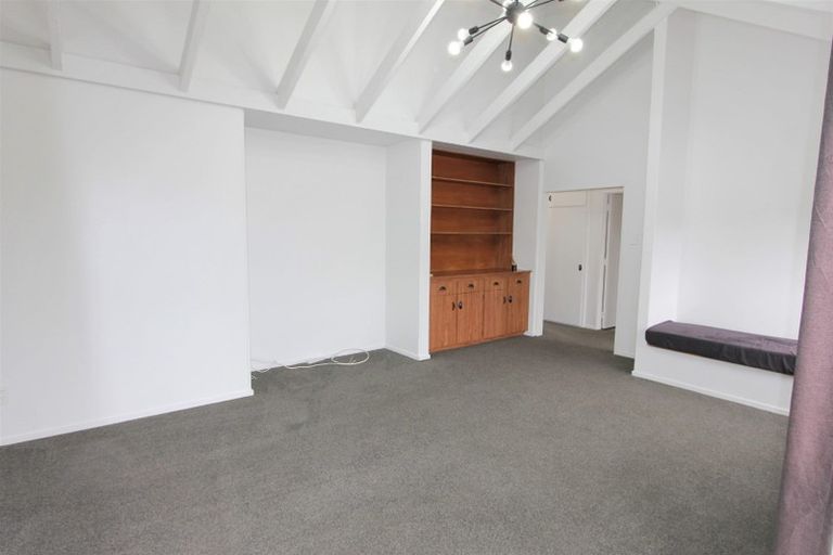Photo of property in 9b Kirkland Street, Green Island, Dunedin, 9018