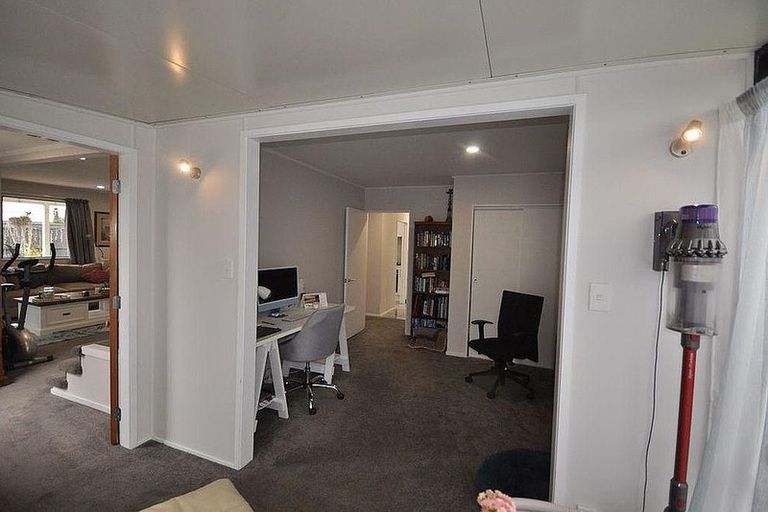 Photo of property in 23 Saint Johns Avenue, Tuakau, 2121