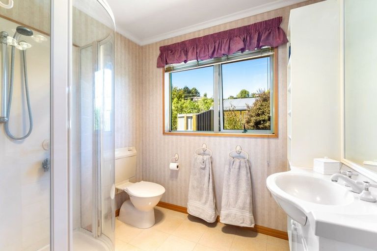 Photo of property in 4a Chatham Street, Waihola, Milton, 9073