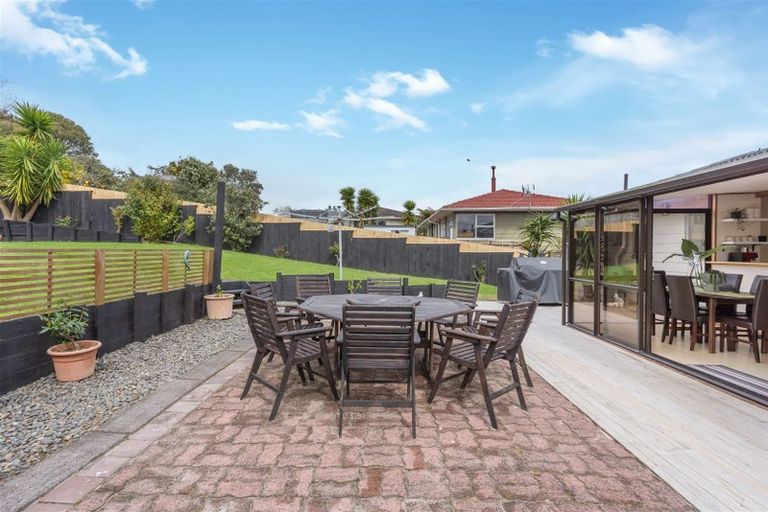 Photo of property in 62 Hellyers Street, Birkdale, Auckland, 0626