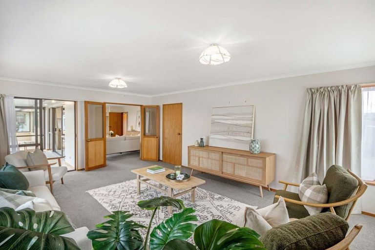 Photo of property in 10 Innisfree Place, Northwood, Christchurch, 8051