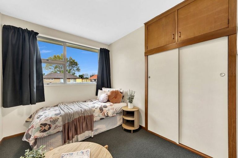 Photo of property in 1/6 Arran Crescent, Woolston, Christchurch, 8062